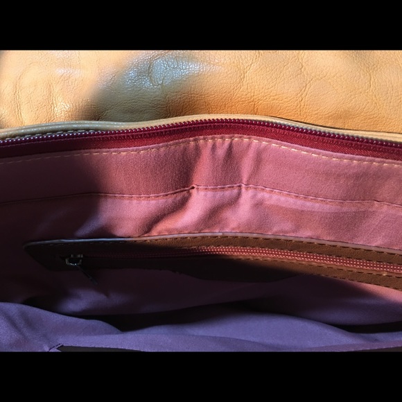 Woman’s Bookbag pouch- Brown- preowned - Picture 4 of 7